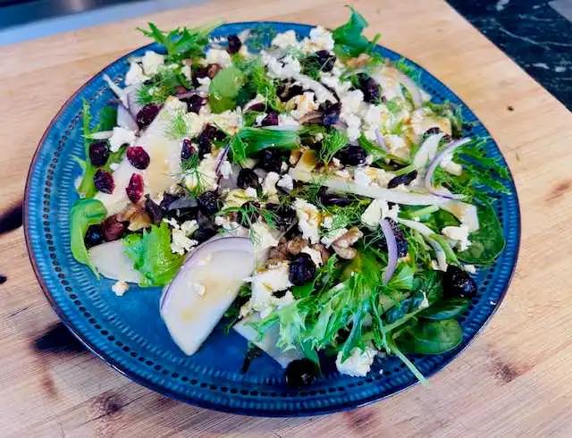 Check out this Pear & Walnut Salad — it’s fresh, crunchy, and full of flavour.

Get my recipe 👉 https://checooper.com/pear-and-walnut-salad/#wpzoom-premium-recipe-card

#saladrecipes