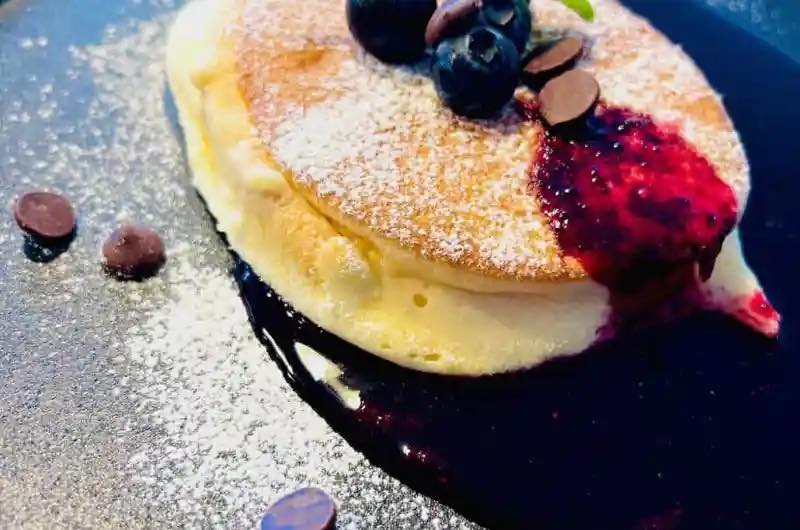 Are you craving a cloud-like breakfast experience that satisfies your sweet tooth and adheres to a gluten-free lifestyle? Look no further! In this blog post, we’ll guide you through the magical world of Gluten-Free Japanese Souffle Pancakes, ensuring a delightful and fluffy outcome. Get ready to embark on a culinary journey that combines simplicity, flavour, and the joy of creating this Japanese delicacy in your own kitchen.

Get my recipe 👉 https://checooper.com/gluten-free-japanese-souffle-pancakes/#wpzoom-premium-recipe-card