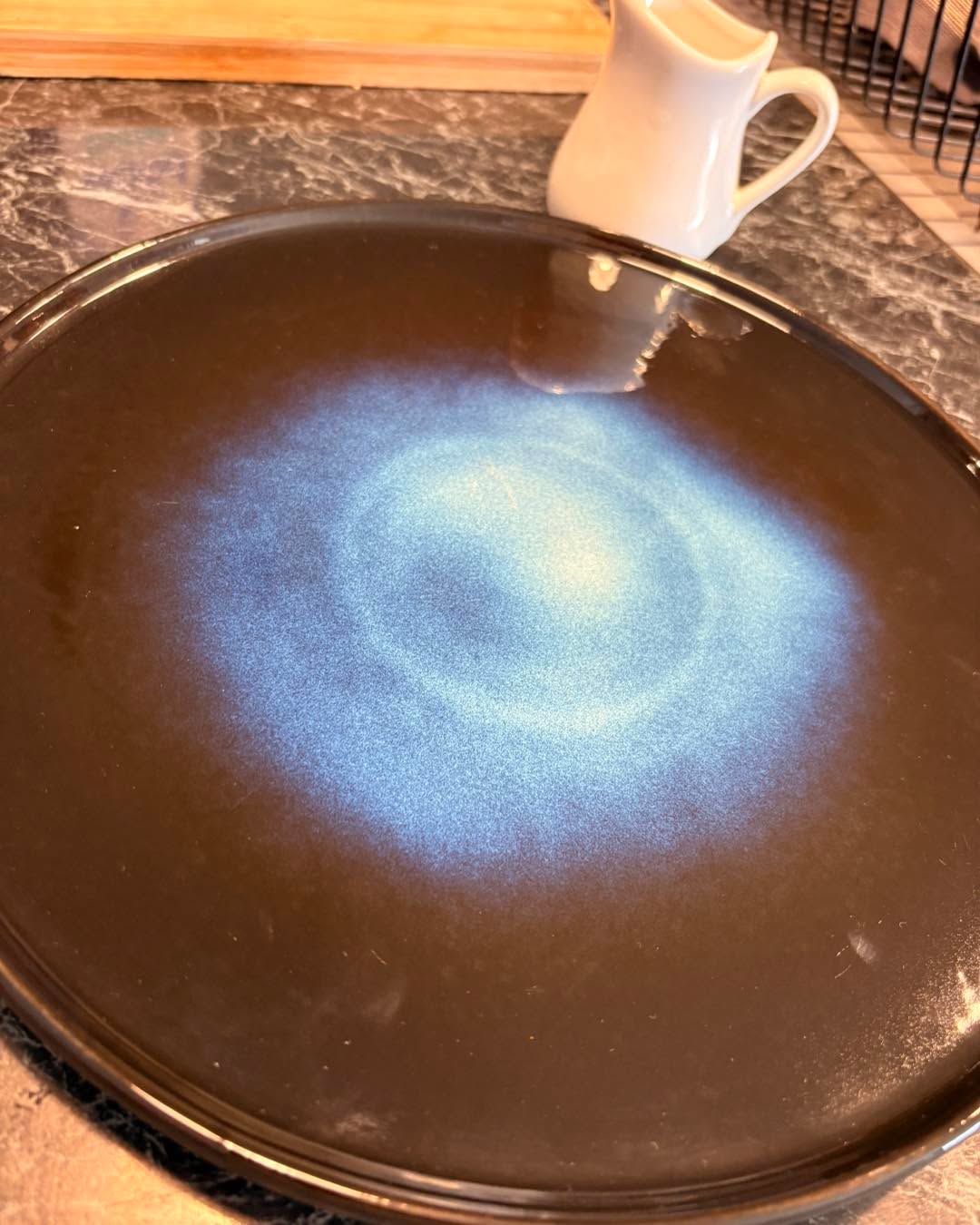 Bought myself a new plate for doing recipe videos with, and a wee little jug. Yes, you heard me right — I’m getting back into doing more videos.

I’ve actually got one I filmed last week ready to edit. I’ve just been absolutely flat out with work and everything else lately.

What do you reckon to my new plate and my wee little jug?

#plate #jug #recipevideos