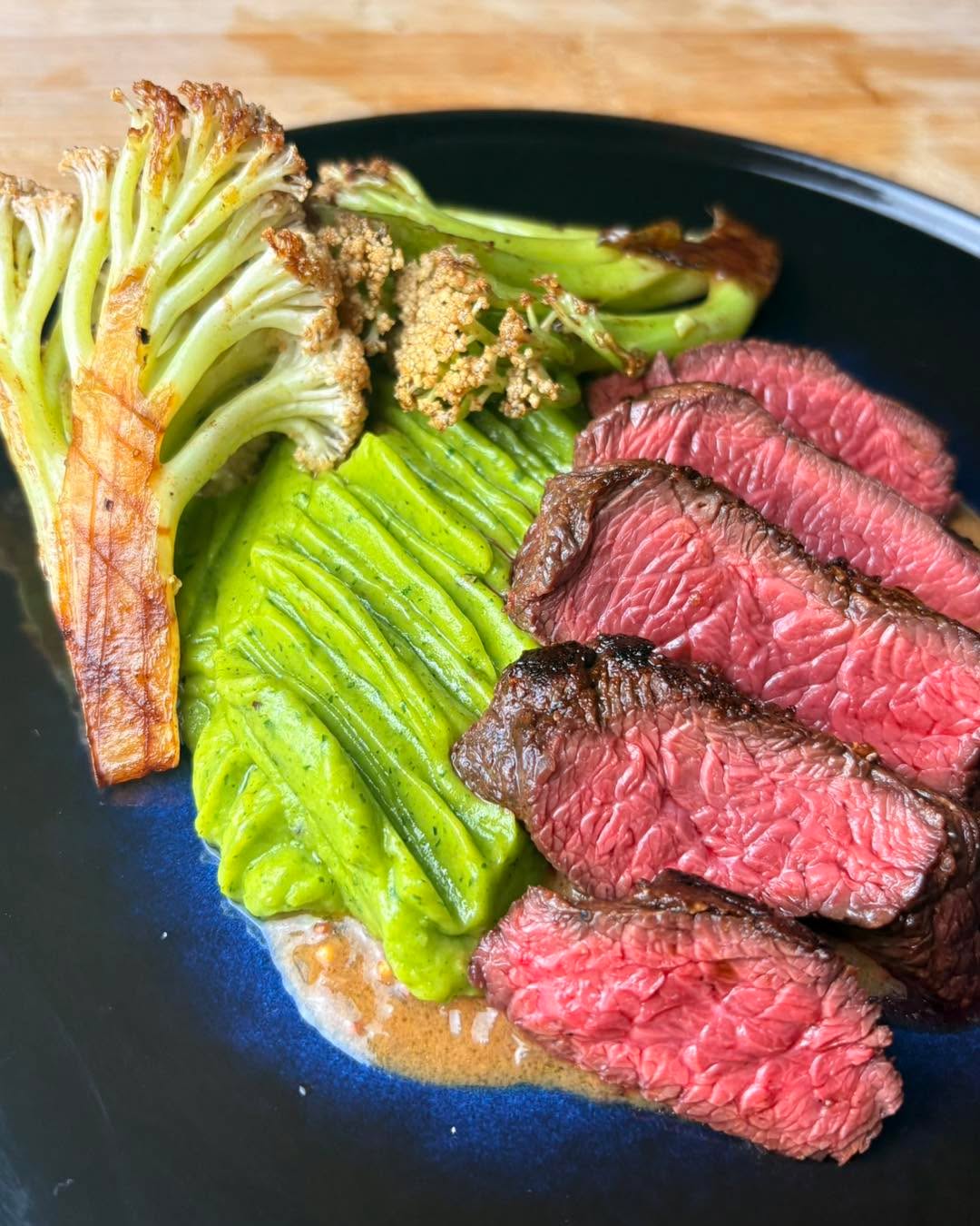 Kangaroo Fillet with Parsley Pomme Purée, Cauliflower Blossom, Mustard Jus.

And before anyone says it’s still walking, it’s actually hopping still 🤣, like it’s meant too 👌

#kangaroo #parsley #mashpotsto topfans