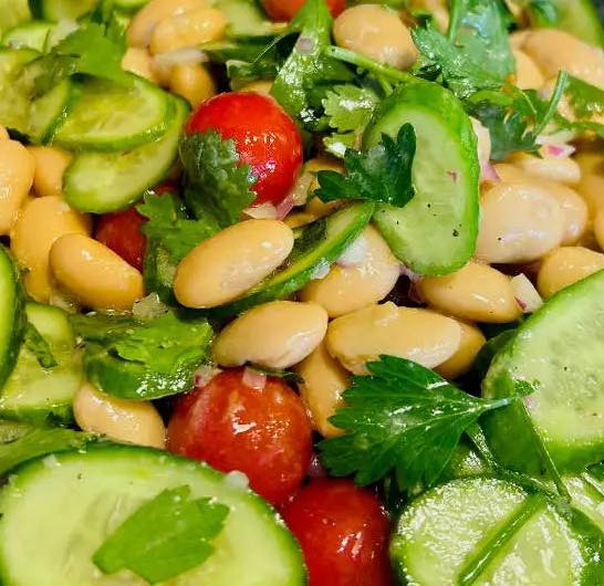 Summer’s finally bloody here, Australia! Here’s my tomato and butterbean salad — nice and easy to whip up, fresh as anything, and bloody delicious. Perfect for those warm summer nights or as a cracking side for your next barbie.

Get the recipe https://checooper.com/cherry-tomato-and-butterbean-salad/#wpzoom-premium-recipe-card

Instagram my link is in my bio.

#summersalads #saladrecipes #salad