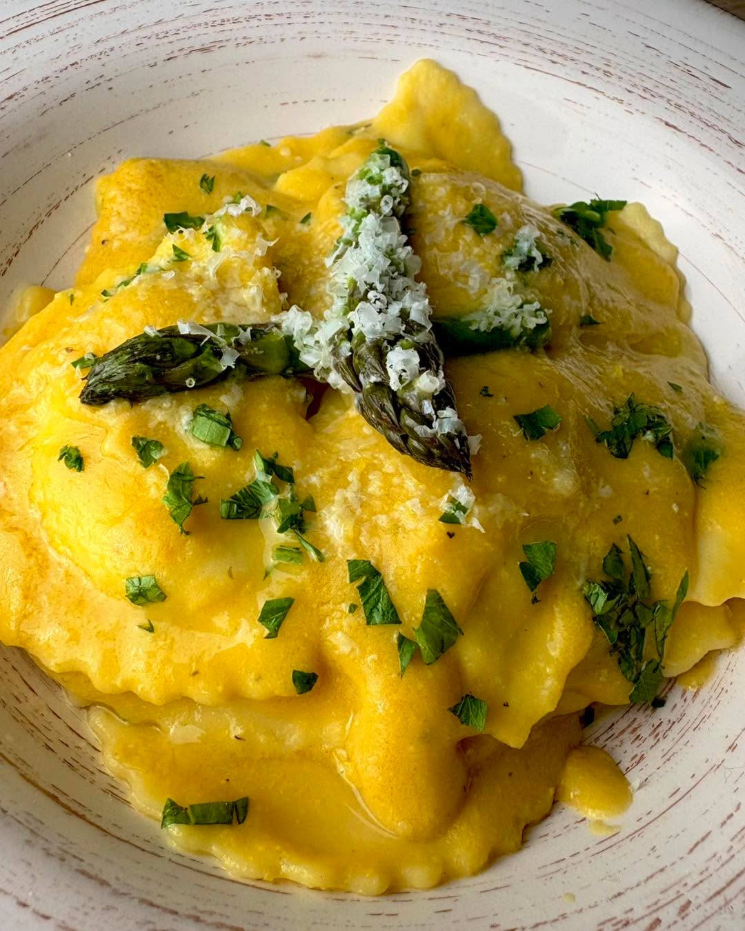 Righto guys, here’s my latest recipe up on the website — my gluten-free ravioli with that silky miso corn sauce everyone keeps frothing over. Honestly, it’s stupidly easy and bloody delicious. Jump on now and have a look, you’ll be shocked at how simple it is to whip up.

Get my recipe 👉 https://checooper.com/gluten-free-mozzarella-ravioli-with-miso-corn-sauce/#wpzoom-premium-recipe-card

Instagram users click on my bio for my website link.

@highlight #recipeoftheday  #theglutenfreelabperth #GlutenFreeRavioli #cornrecipes