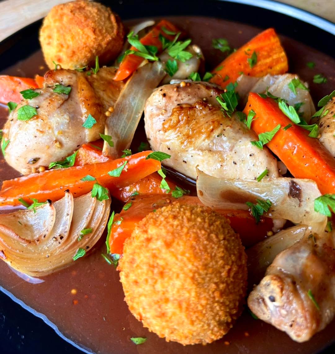 So tonight I thought I’d do something a little different with some cheap and cheerful chicken drumsticks. If you’re on a budget, this is the way to go.

I browned the drumsticks off in an ovenproof dish, then threw in some chunky onions and roughly chopped carrots. Didn’t even bother peeling the little buggers – there’s no bloody point. Coles has those misshapen carrots on special at the moment and they’re just as good as the fancy-looking ones.

In went a couple of garlic cloves, a bit of salt and pepper, and some fresh thyme that was hanging around in the fridge. I splashed in a bit of leftover port because it needed using up, then whacked the whole lot into the oven at 180°C.

While that was cooking, I knocked together a quick red wine and port jus. Nothing fancy – just reduced it down, added a good teaspoon of mustard and a knob of butter to bring it all together.

Served it up with some leftover Parmesan and parsley potato balls, and honestly, it’s the sort of meal that looks like you’ve put in a lot more effort than you actually have.

Hardly any prep, doesn’t cost a fortune, and it’s proper comfort food. And if making a jus sounds too fancy, don’t stress – just use bloody gravy.

topfans #chickendrumsticks🍗 #comfortfood #budgetfood